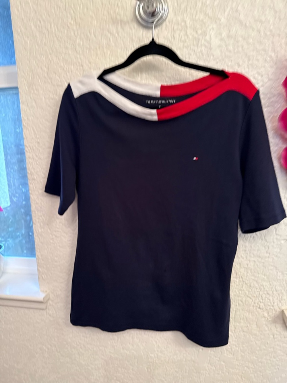 Tommy Hilfiger Navy Short-Sleeve Tee with Red & White Crew Neck Medium 💯% Cotton - Picture 5 of 16